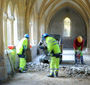 Conservation et Restauration de la Collégiale dde Neuchtel: enlèvement de la chape du sol du cloître - image 2/4